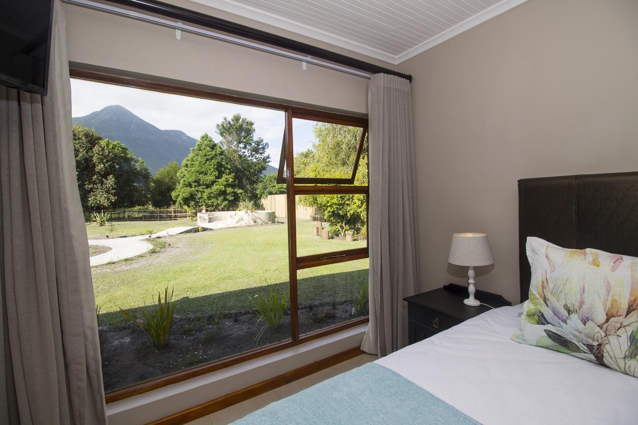 Bed and Breakfast Tsitsikamma Manor Stormsrivier Esterno foto
